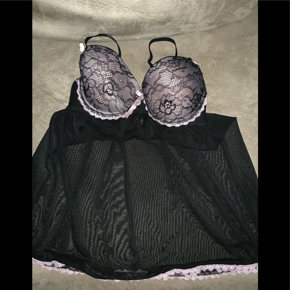 NWOT BLACK AND PINK BABYDOLL
